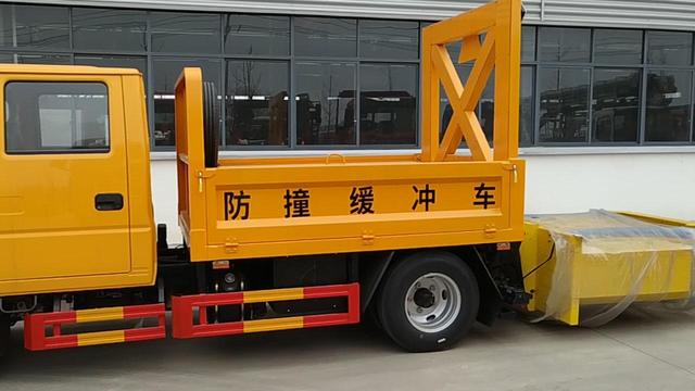 多種防撞型號掃路車，滿足不同工程需求